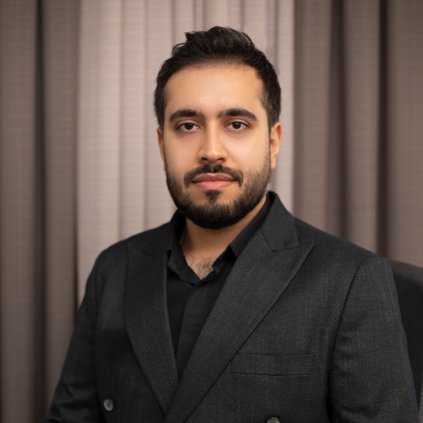 علی موذنی